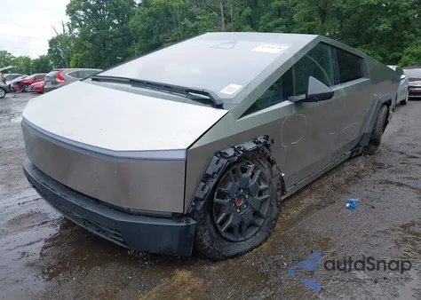 2025 Tesla Cybertruck All-Wheel Drive z USA, uszkodzony, nr VIN 7G2CEHED1SA061865